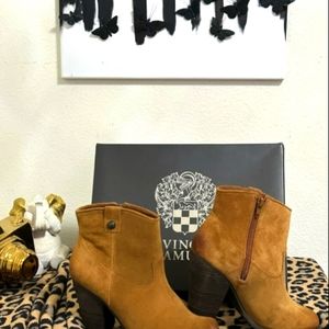 NWT, VC-Hammerton, Vince Camuto, Ancle Booties, 7.5 Wide, Aged Suede, Toasted